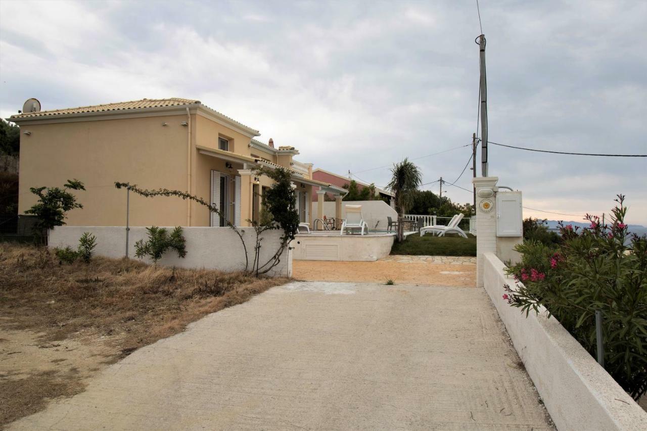 De La Vilă Agios Stefanos Avliotes (Corfu)
