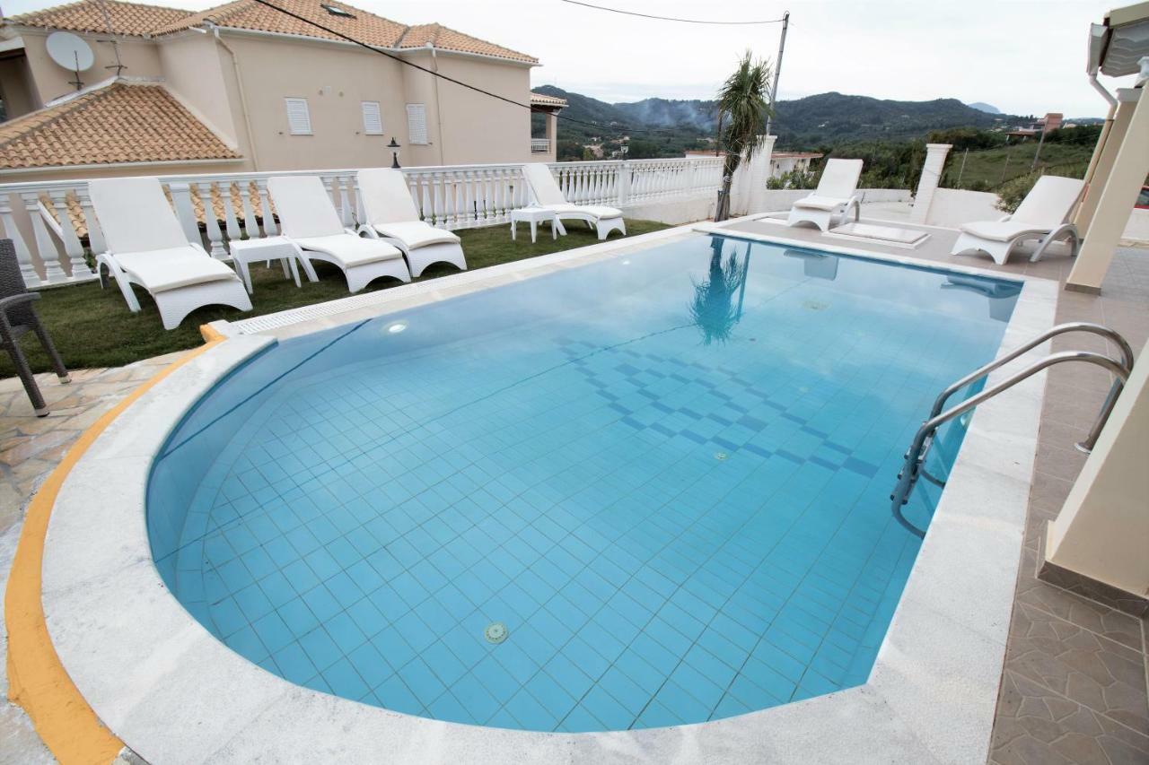 De La Agios Stefanos Avliotes (Corfu)